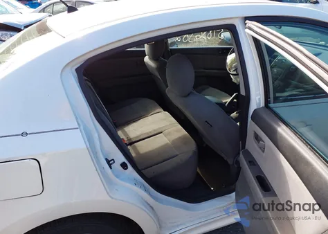 2010 Nissan Sentra 2.0Sr from USA, damaged, VIN 3N1AB6AP4AL618068